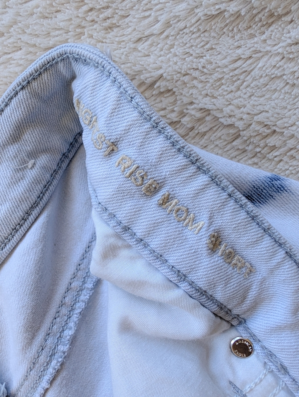 American Eagle Tie-dye Raw Hem Highest Rise Mom Shorts - Picture 4 of 5